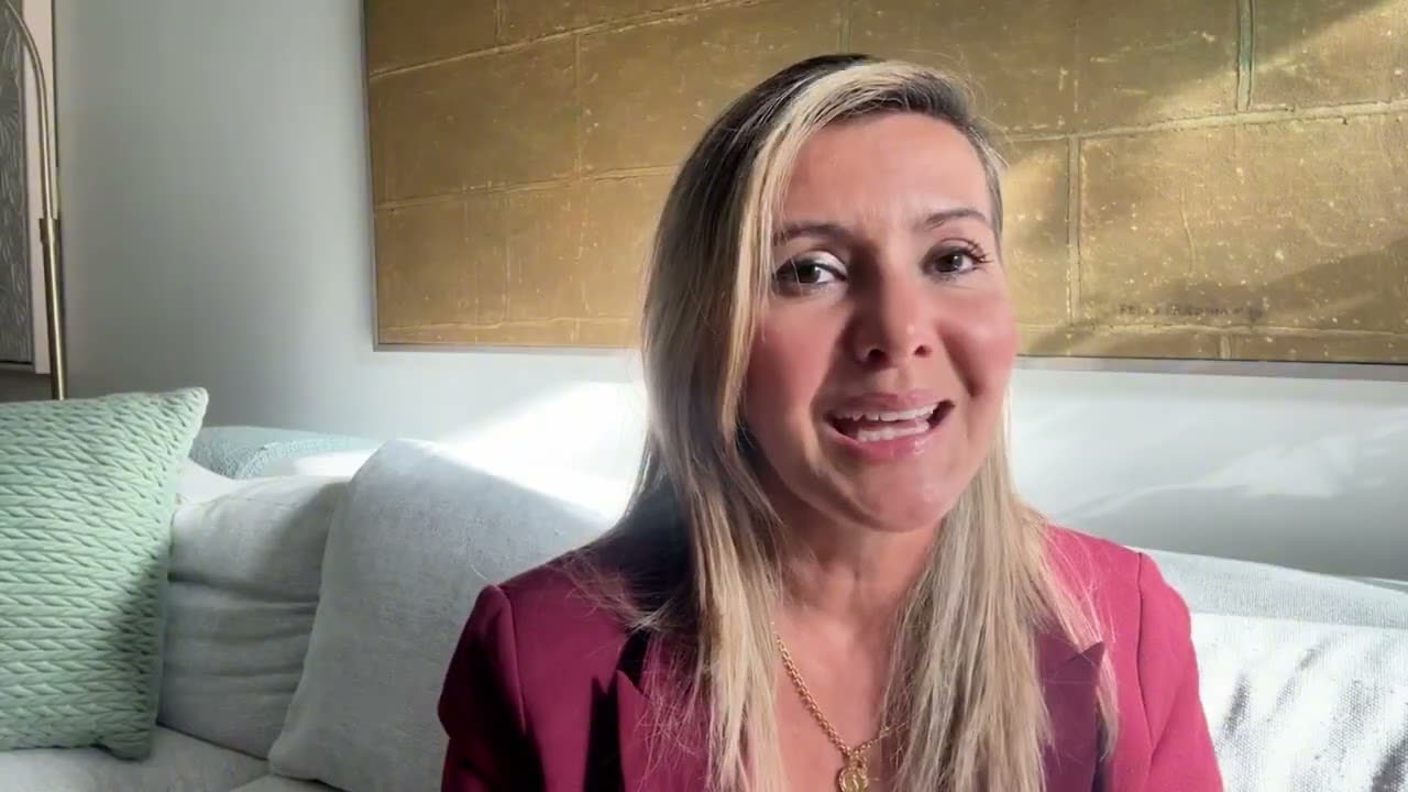 Vista previa del video con Paola Gutiérrez